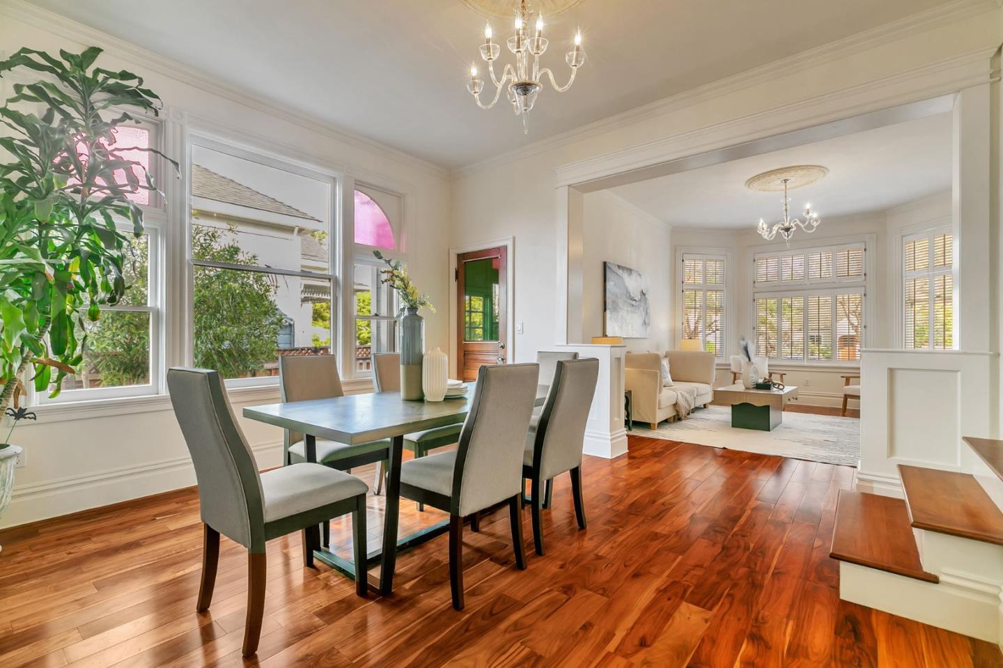 Neighborhood Neighborhood-4