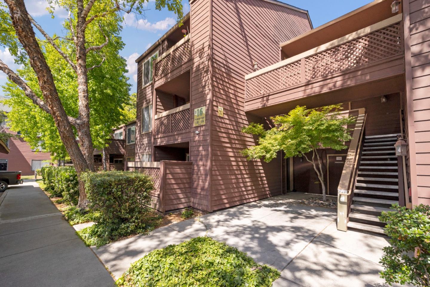 Neighborhood Neighborhood-25