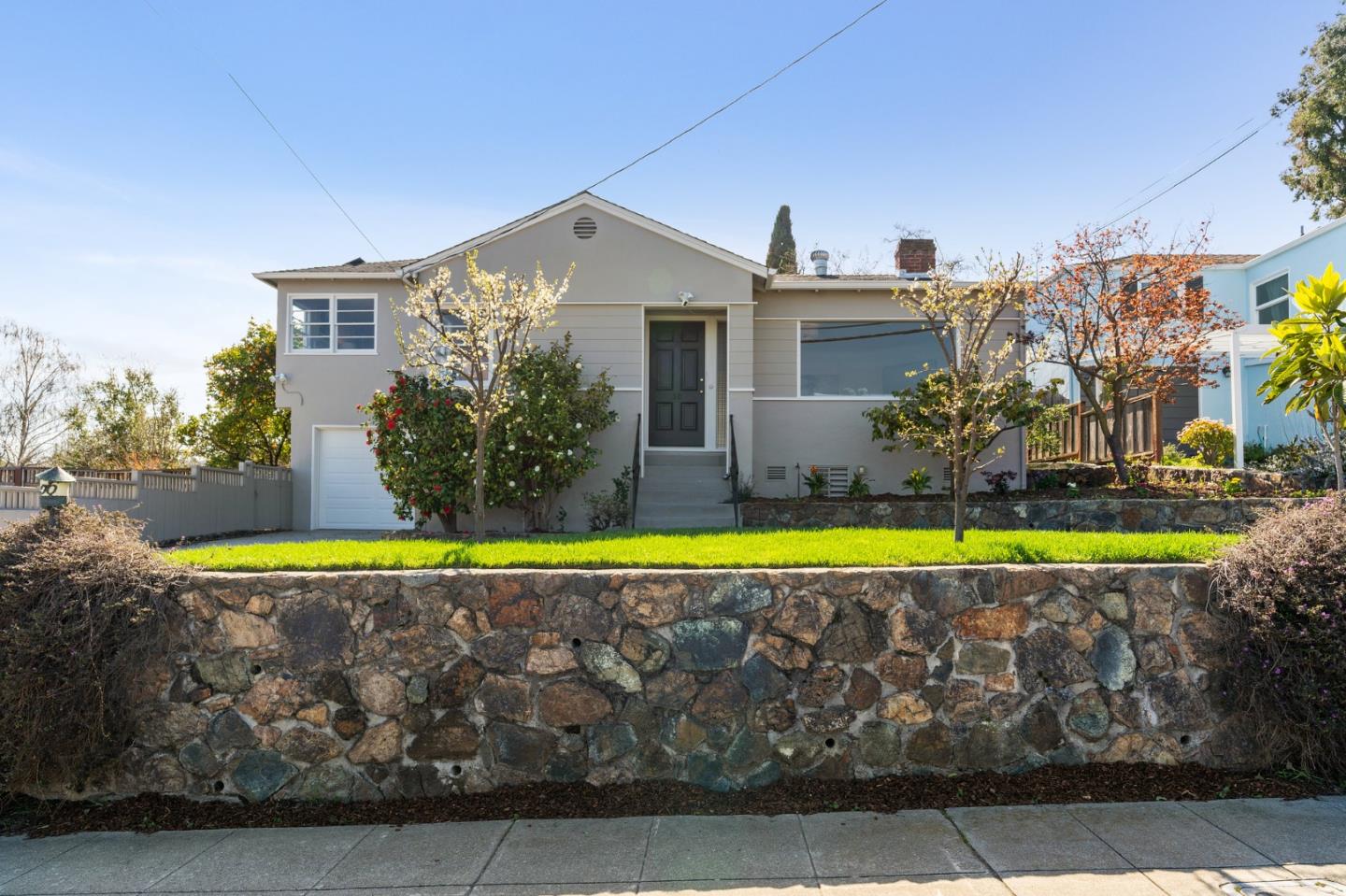 Neighborhood Neighborhood-4