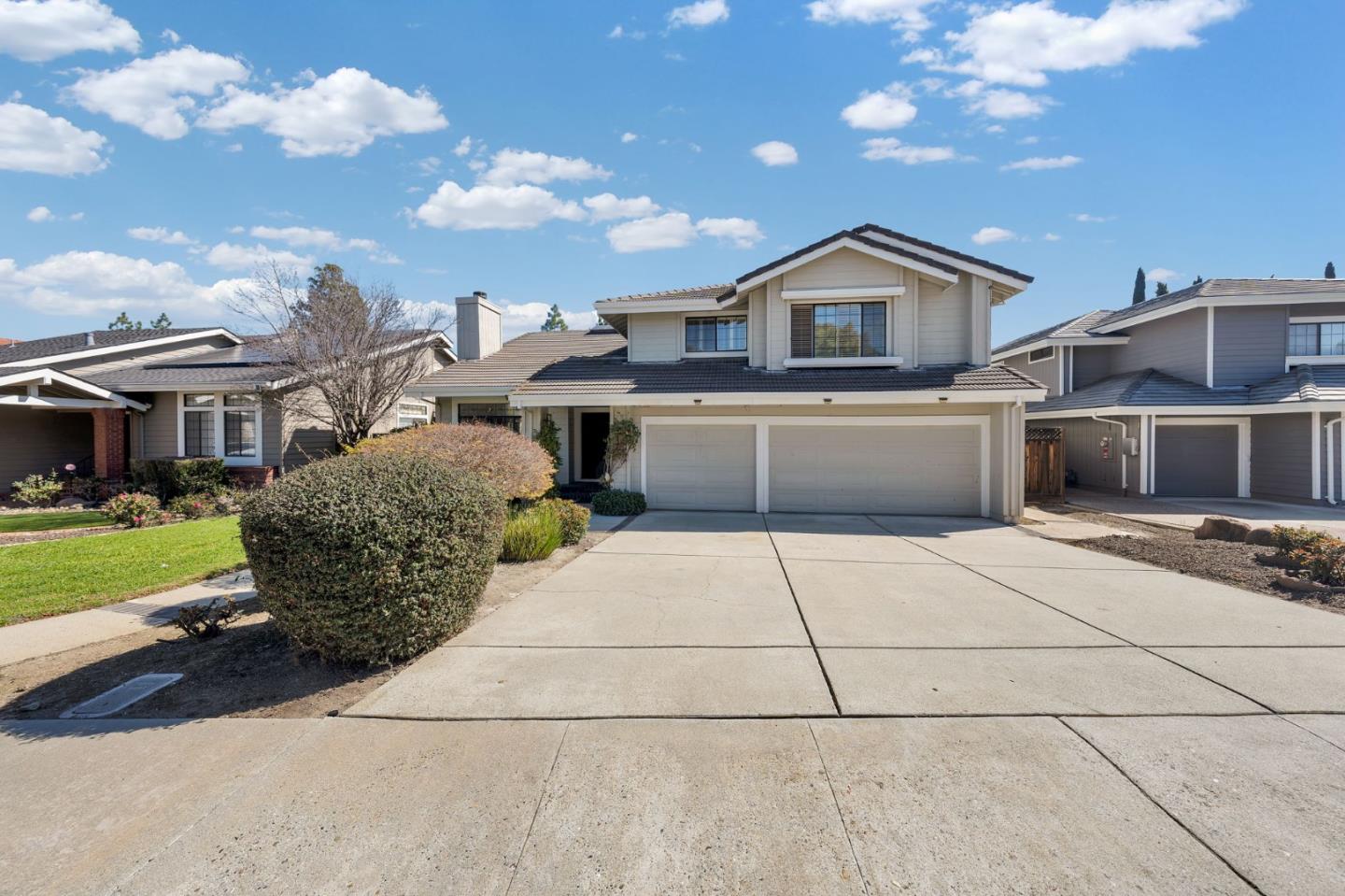 Neighborhood Neighborhood-29