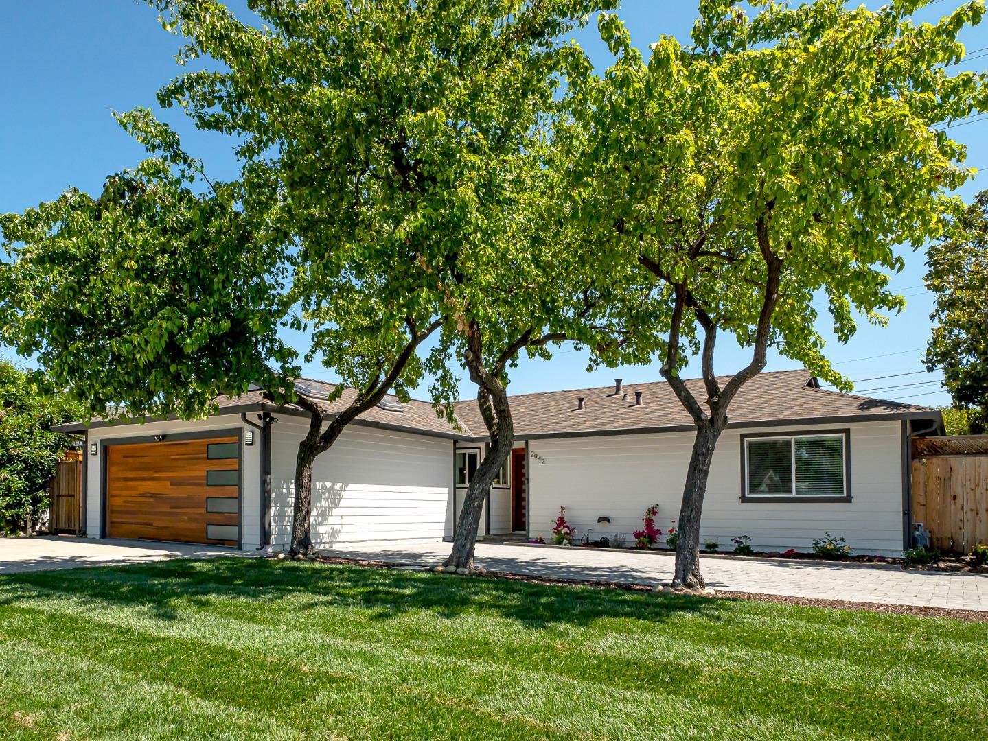 Neighborhood Neighborhood-92