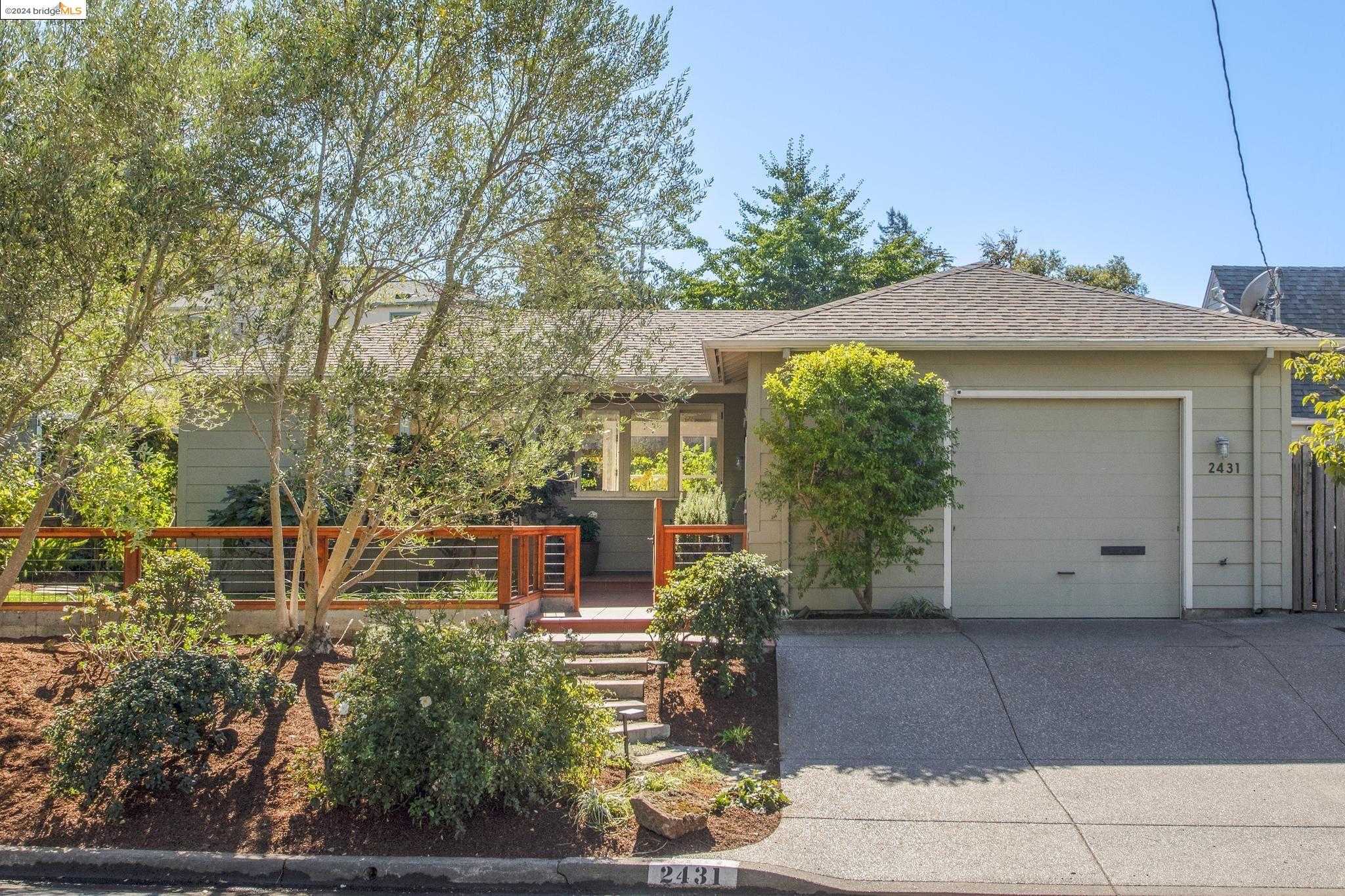 Neighborhood Neighborhood-28