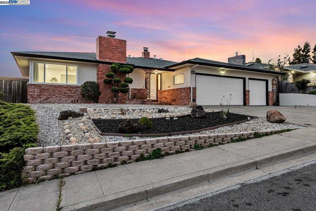 Neighborhood Neighborhood-15