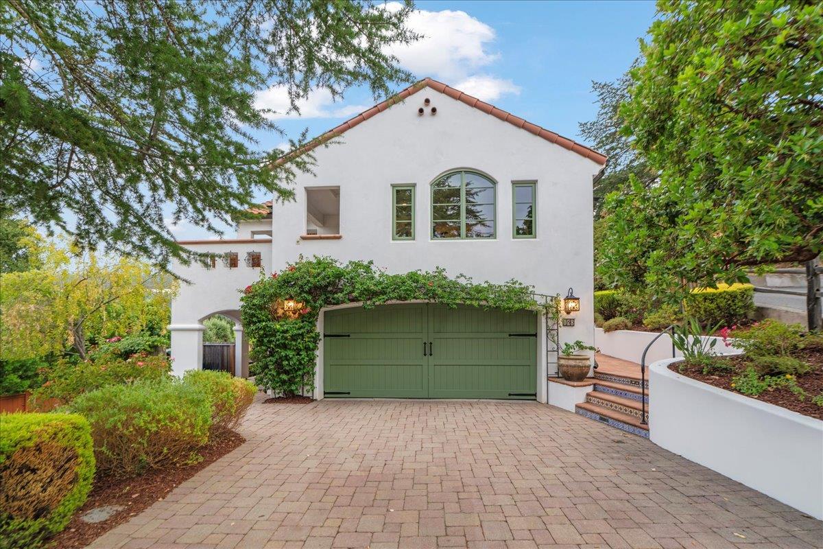 Neighborhood Neighborhood-4