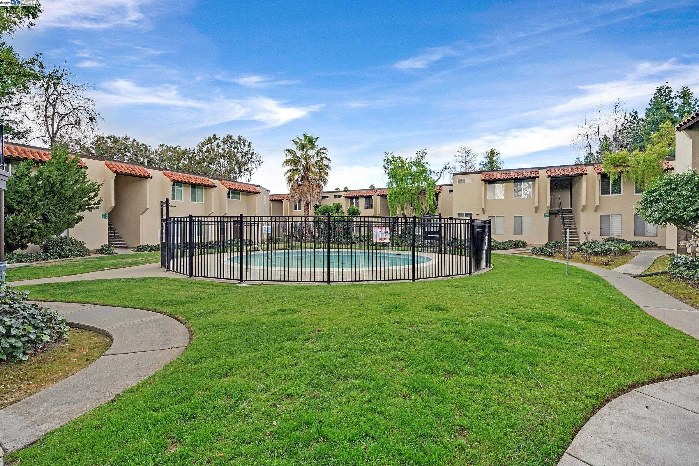 Neighborhood Neighborhood-28