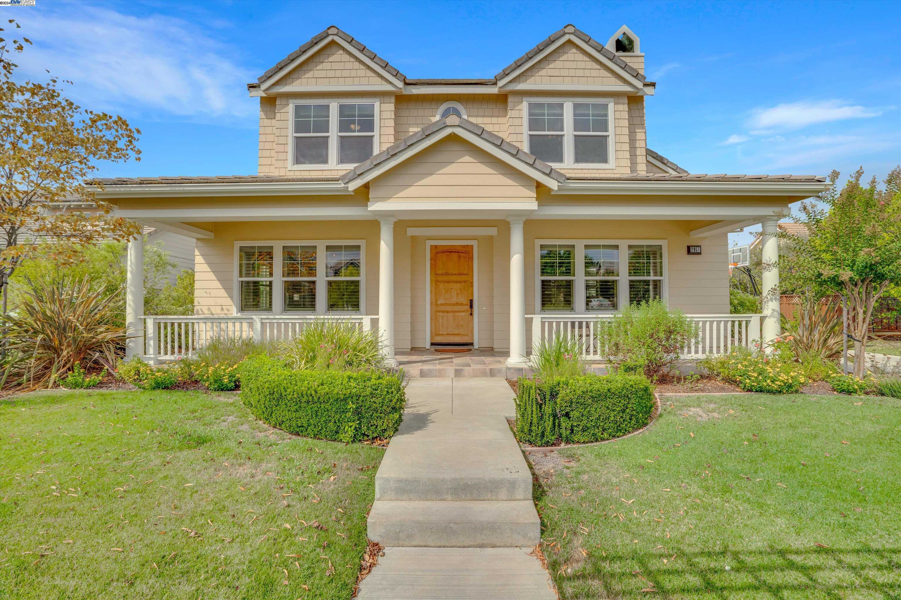 Neighborhood Neighborhood-13