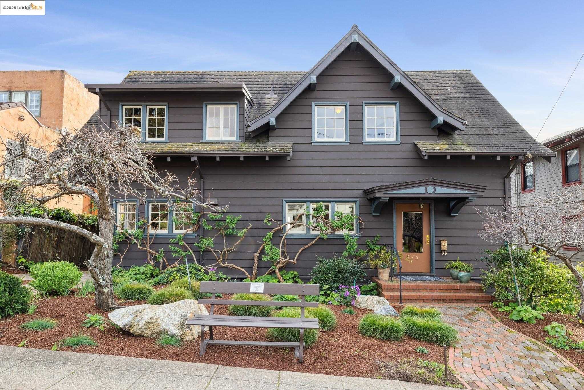 Neighborhood Neighborhood-8