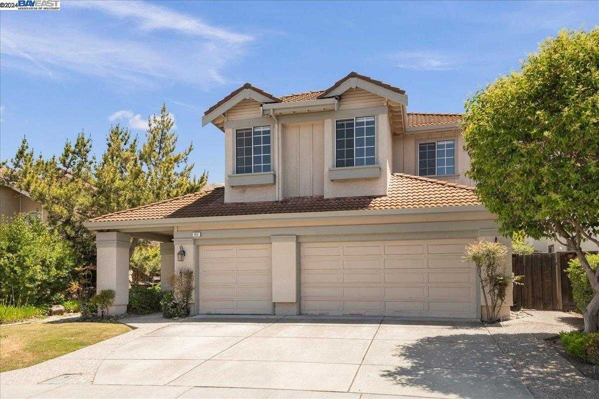 Neighborhood Neighborhood-8