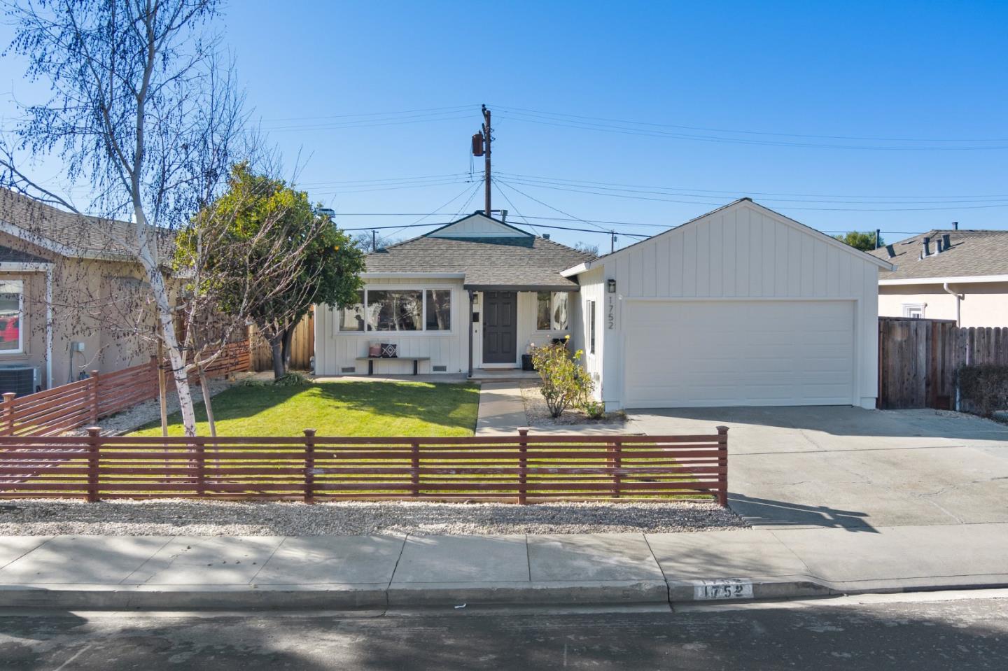 Neighborhood Neighborhood-3