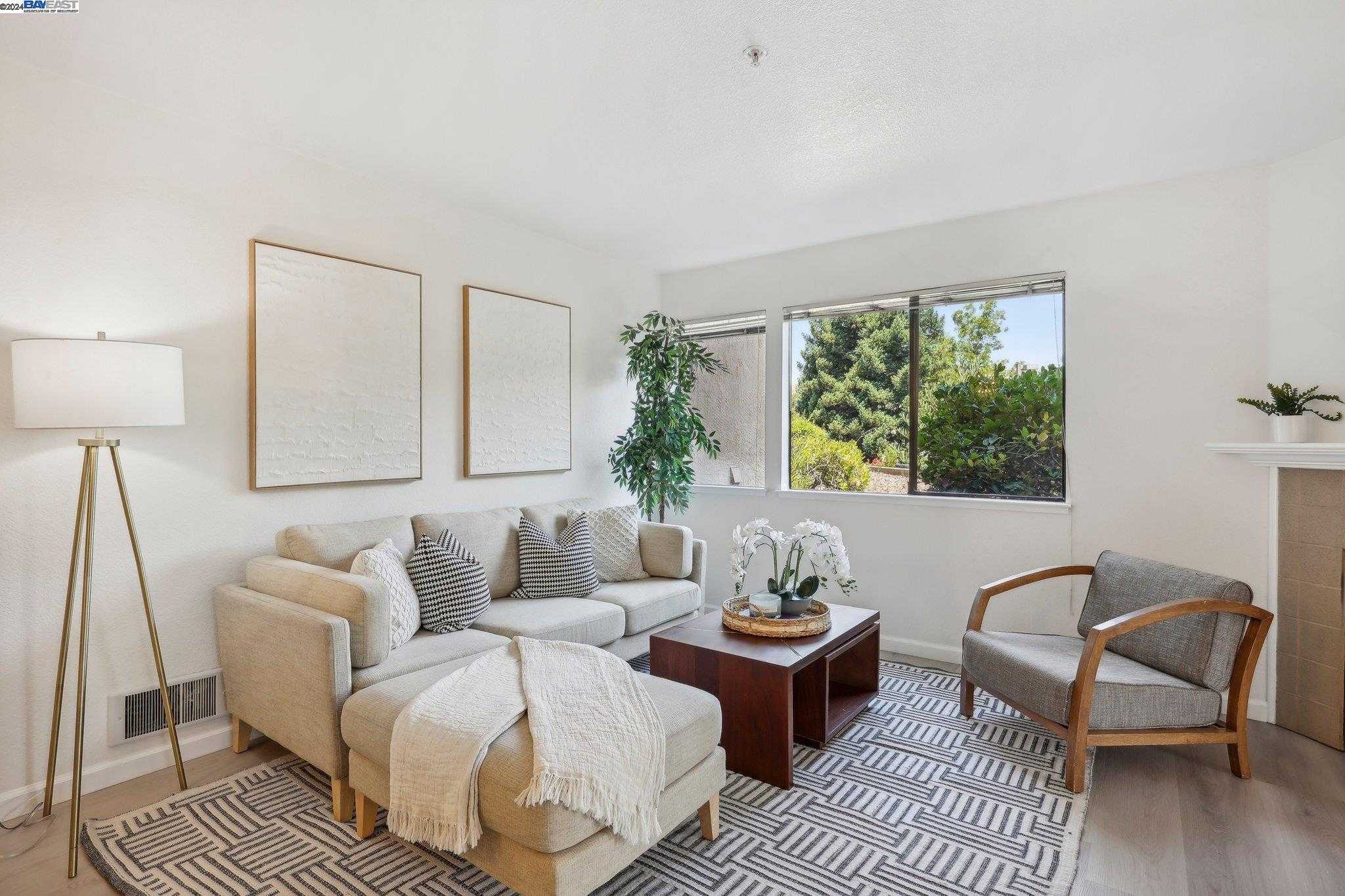 Neighborhood Neighborhood-12