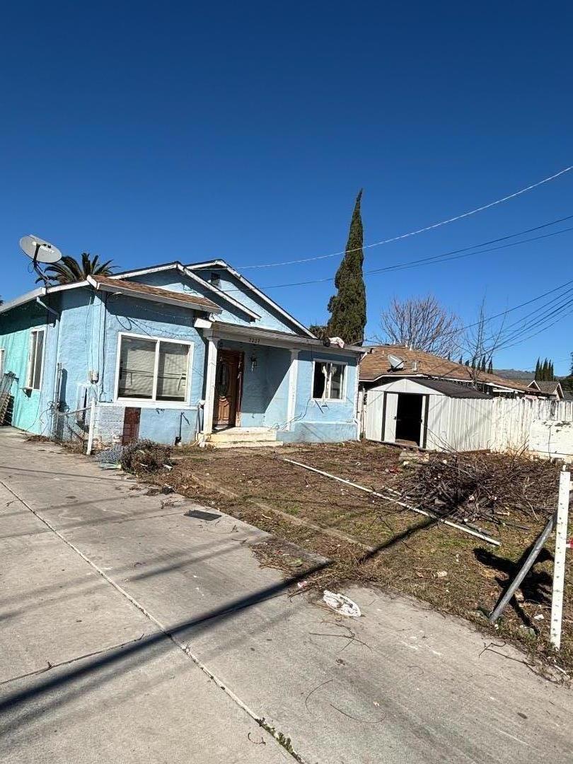 Neighborhood Neighborhood-2