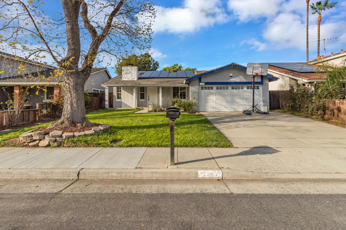 Neighborhood Neighborhood-16