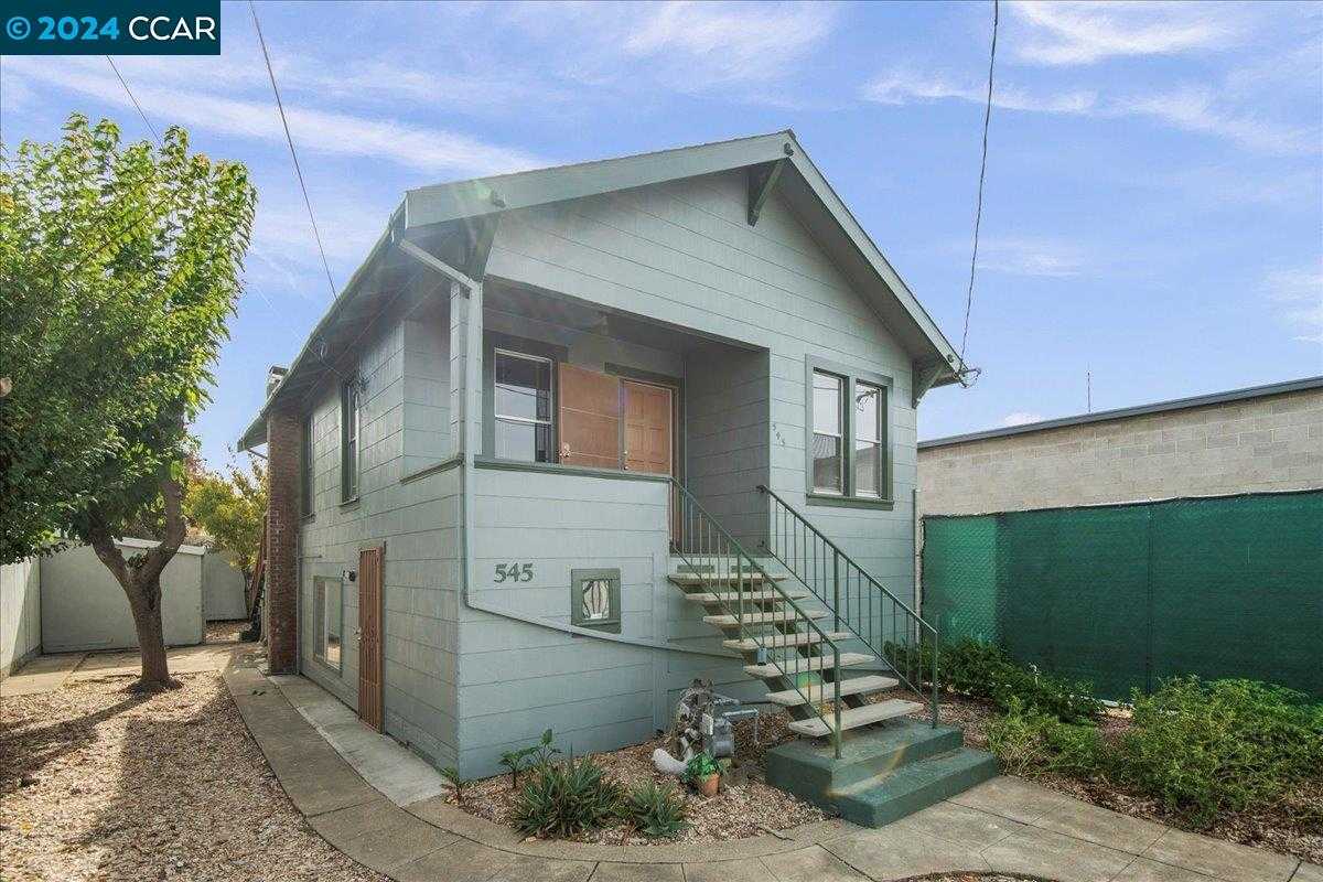 Neighborhood Neighborhood-32