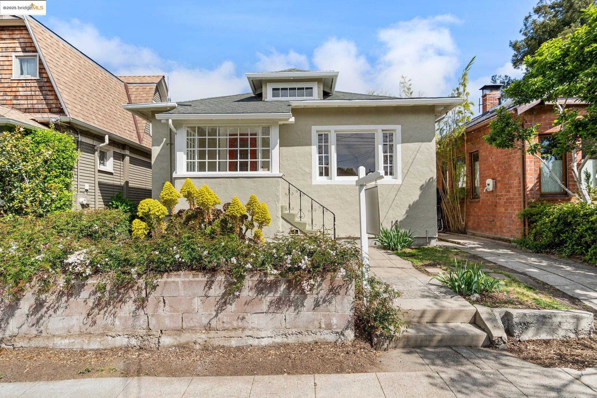 Neighborhood Neighborhood-5