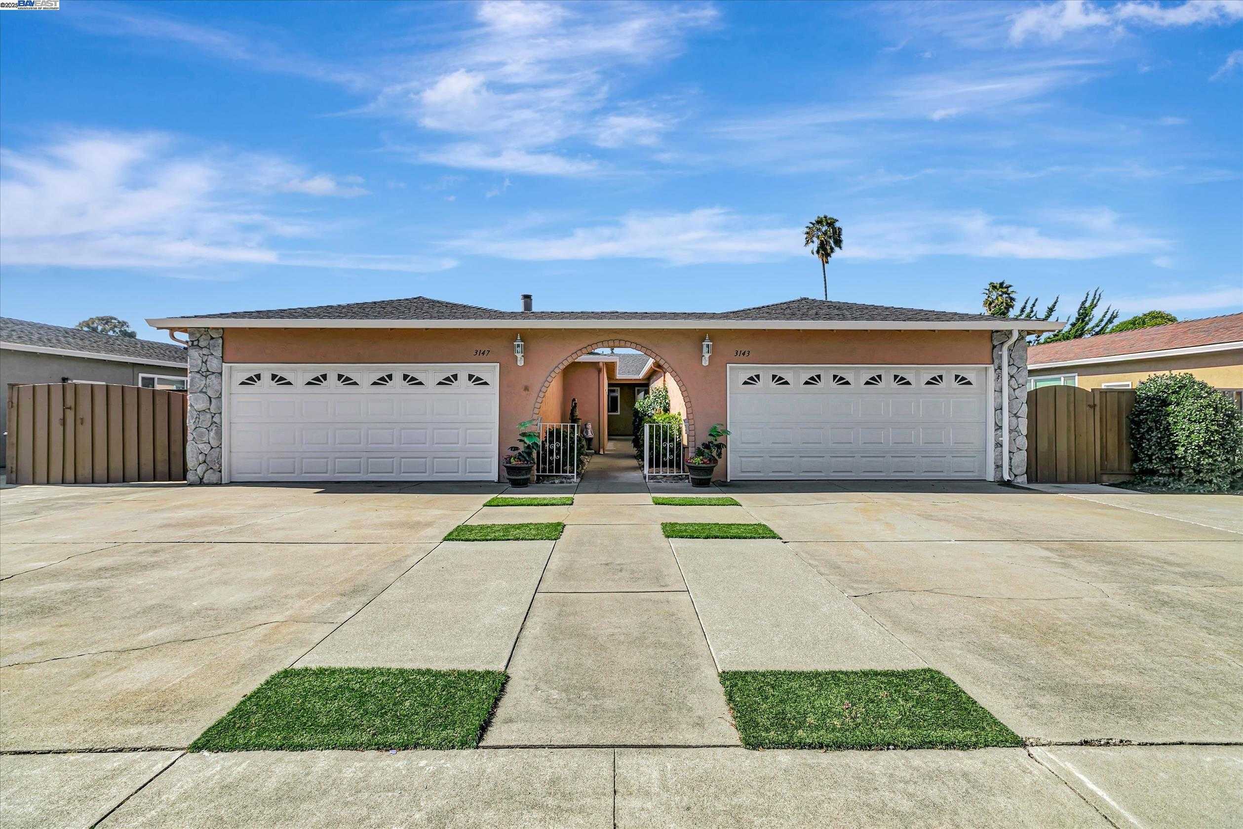 Neighborhood Neighborhood-23