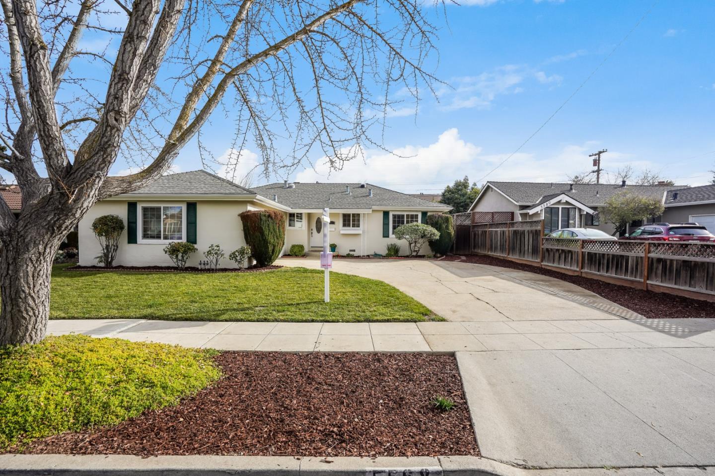 Neighborhood Neighborhood-177