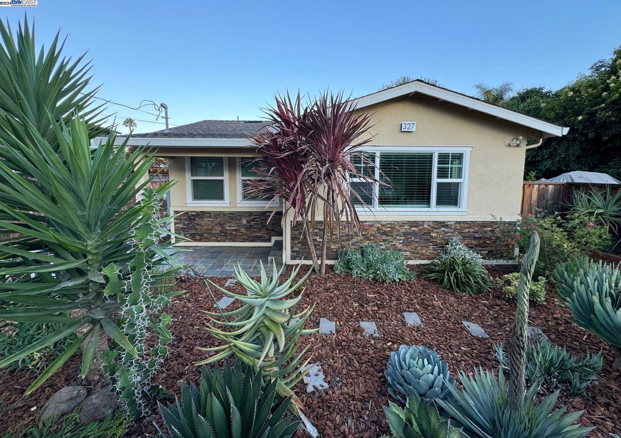 Neighborhood Neighborhood-10