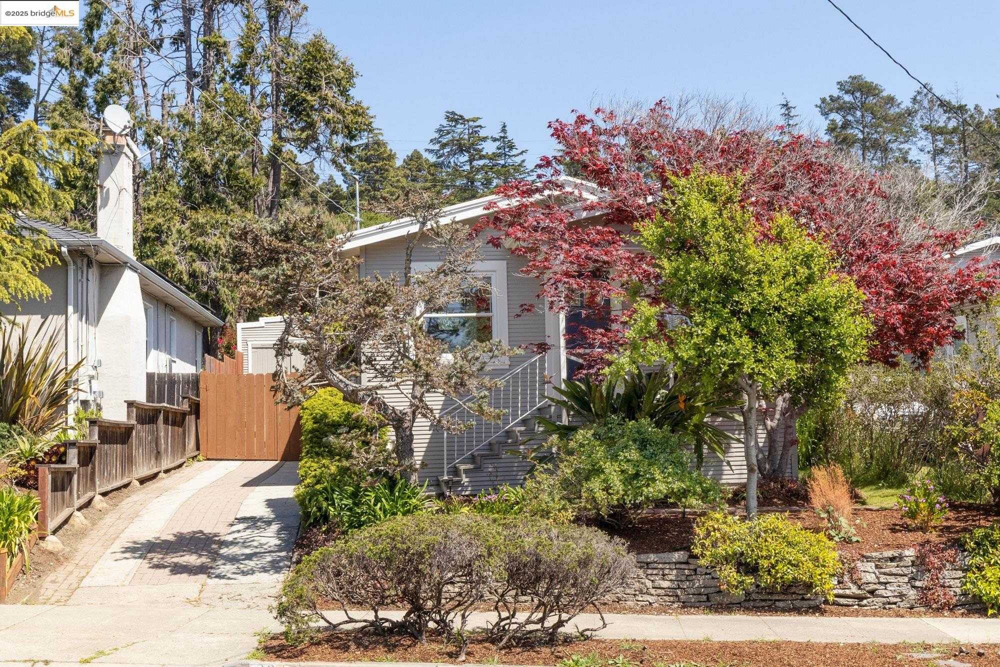 Neighborhood Neighborhood-8