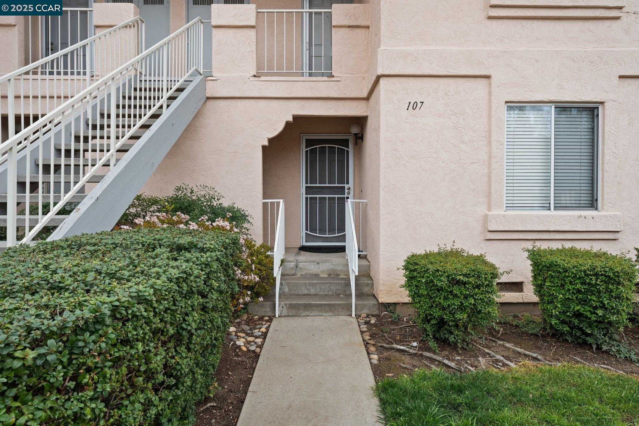 Neighborhood Neighborhood-30