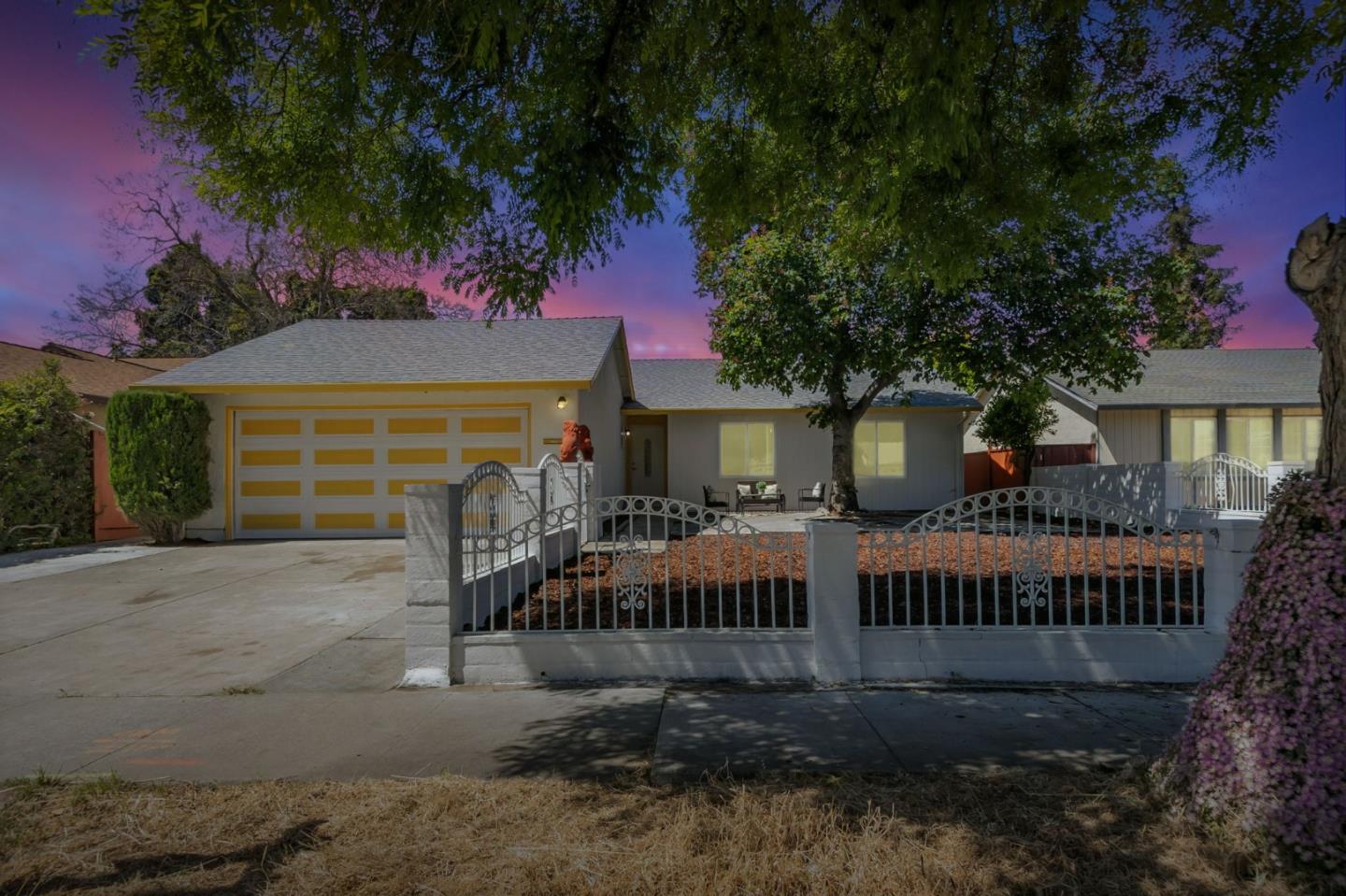 Neighborhood Neighborhood-7