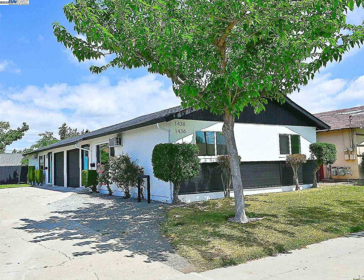 Neighborhood Neighborhood-19