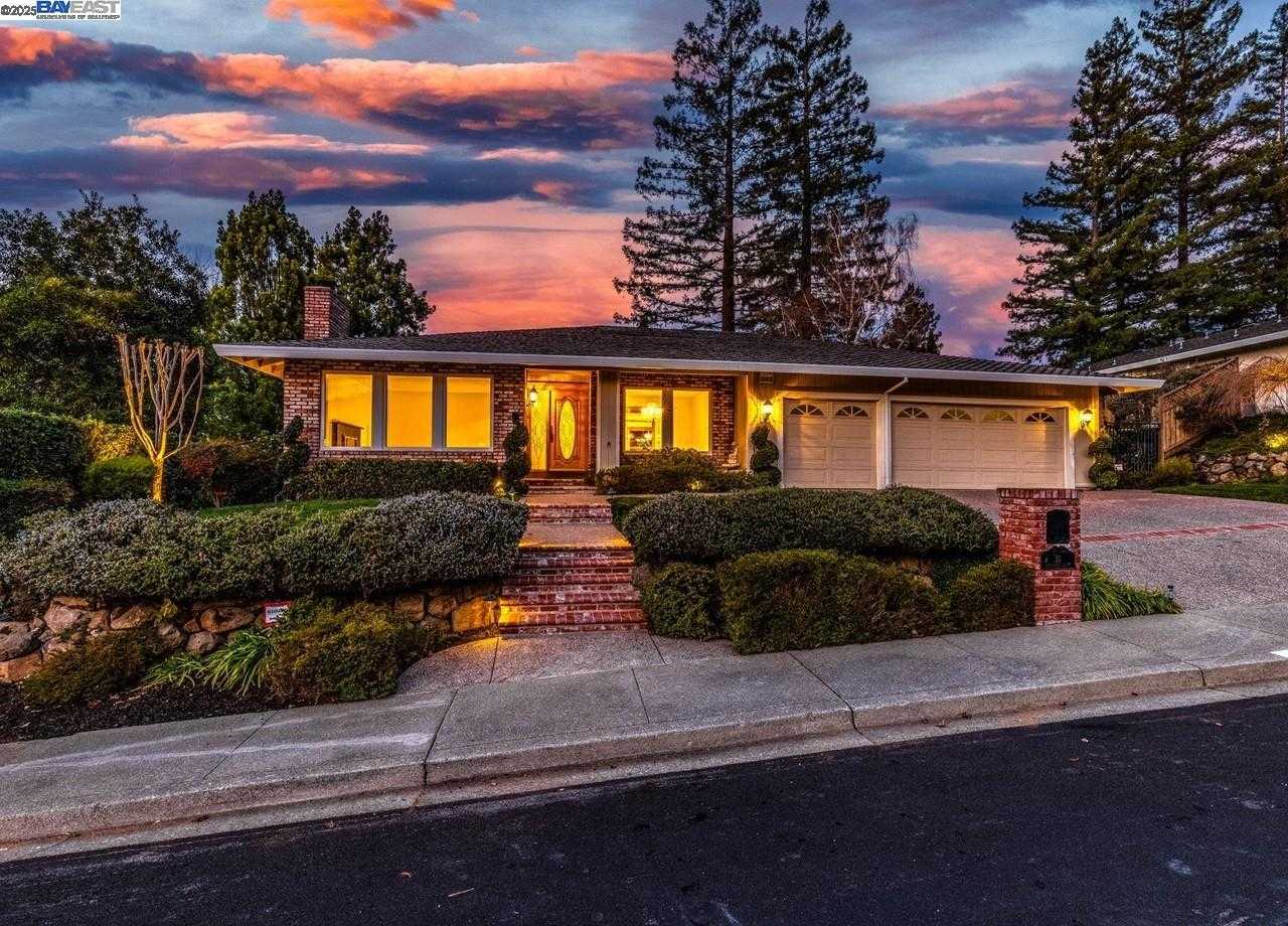 Neighborhood Neighborhood-11