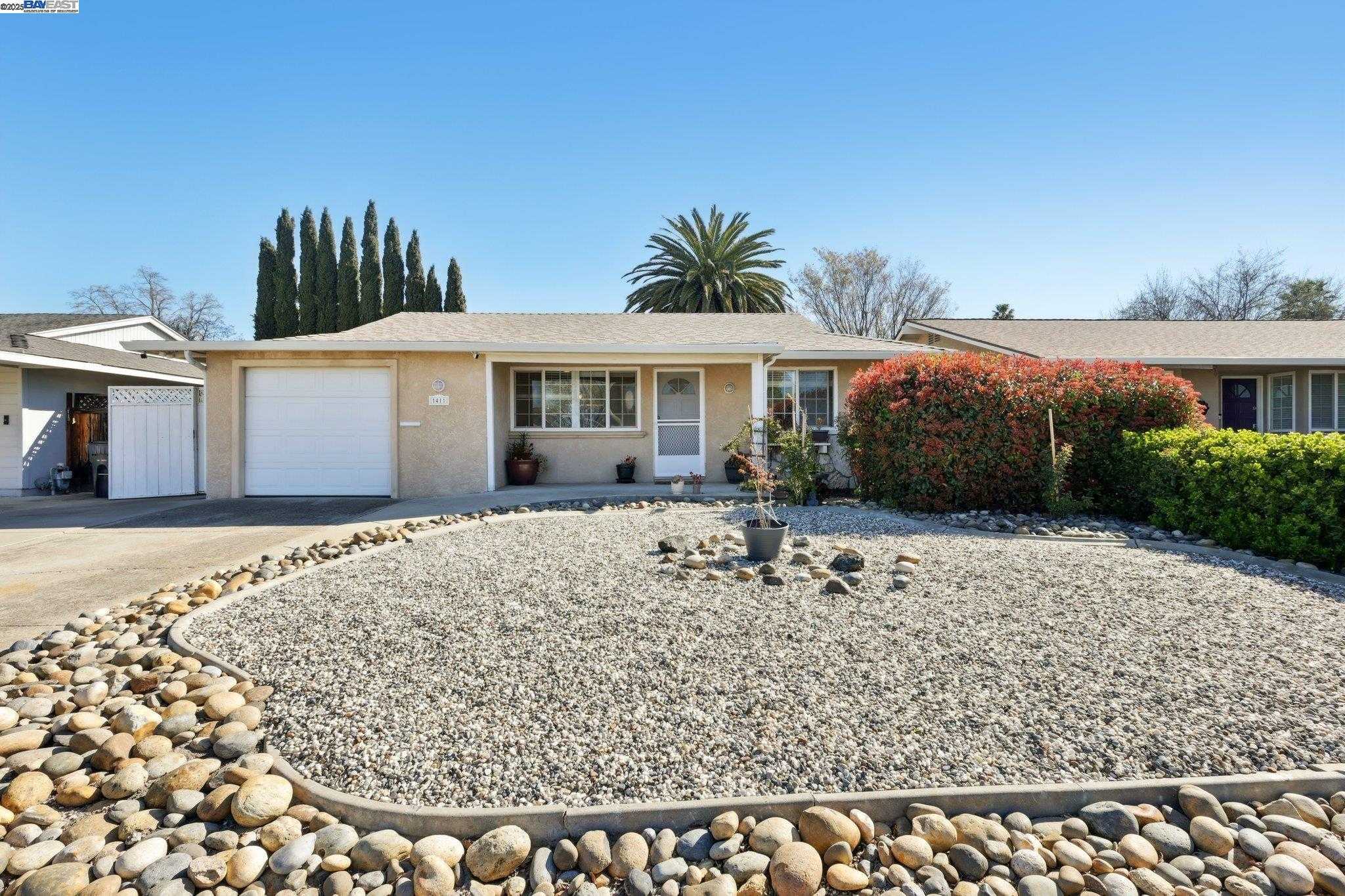 Neighborhood Neighborhood-1