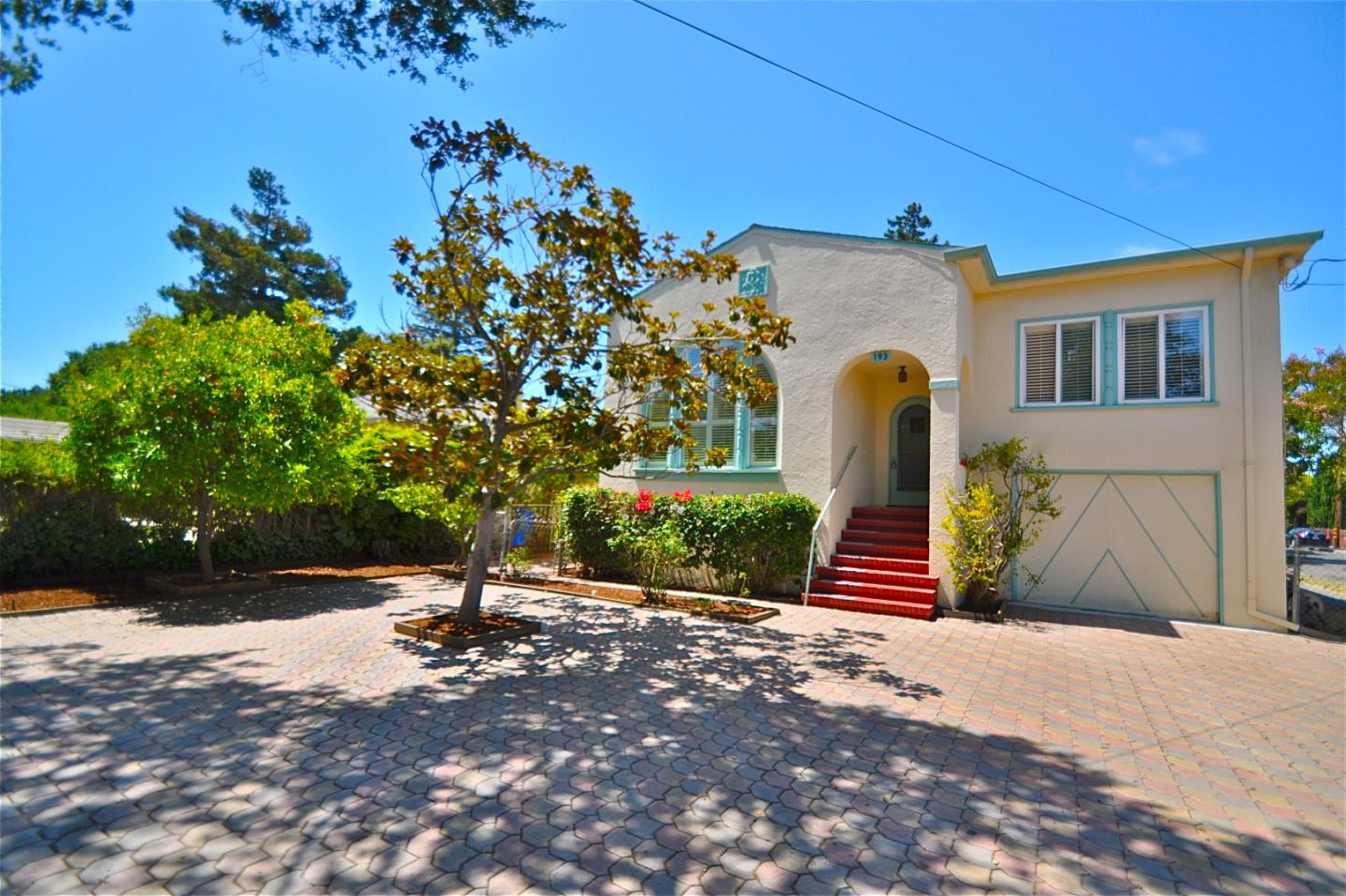 Neighborhood Neighborhood-80