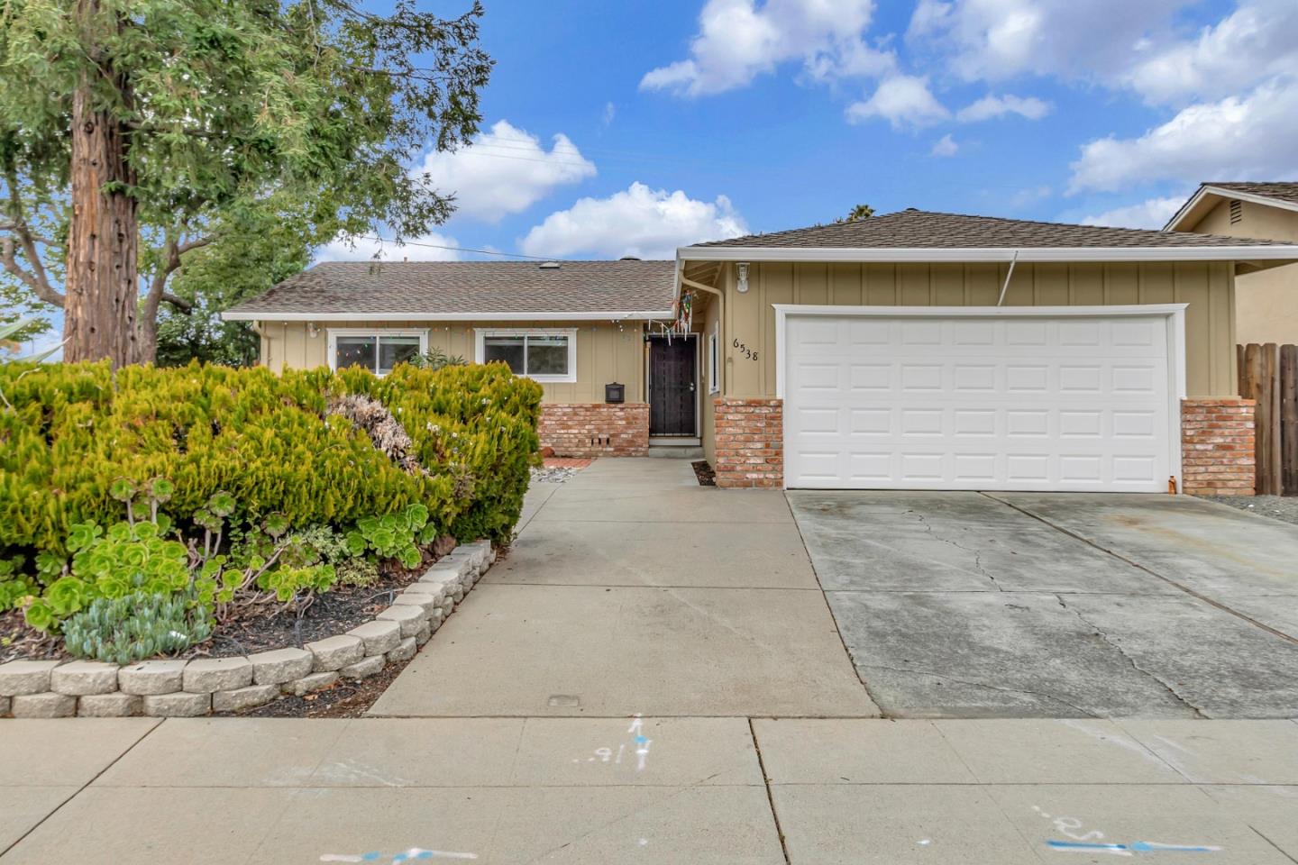 Neighborhood Neighborhood-45