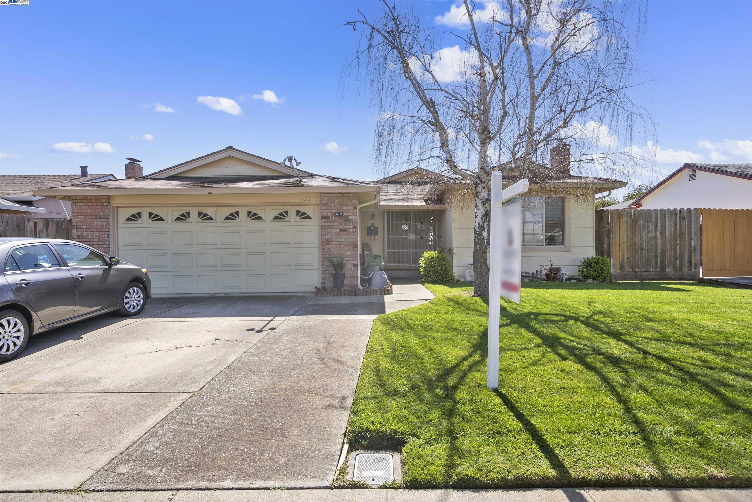 Neighborhood Neighborhood-10