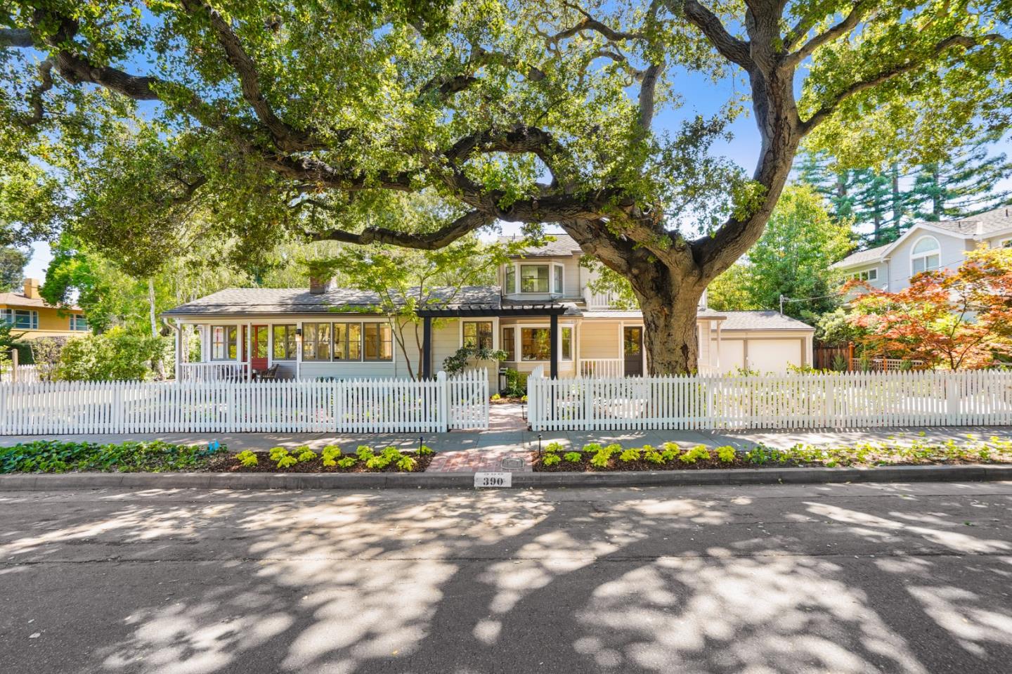 Neighborhood Neighborhood-56