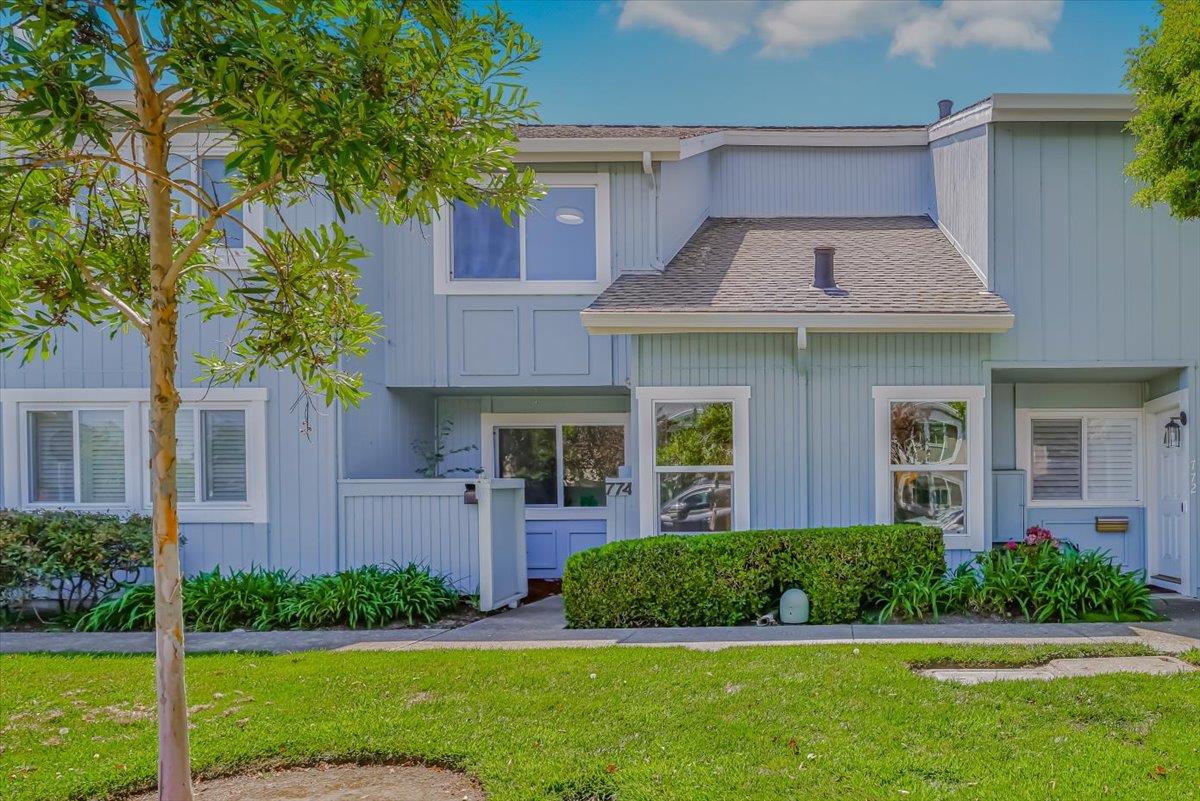 Neighborhood Neighborhood-23