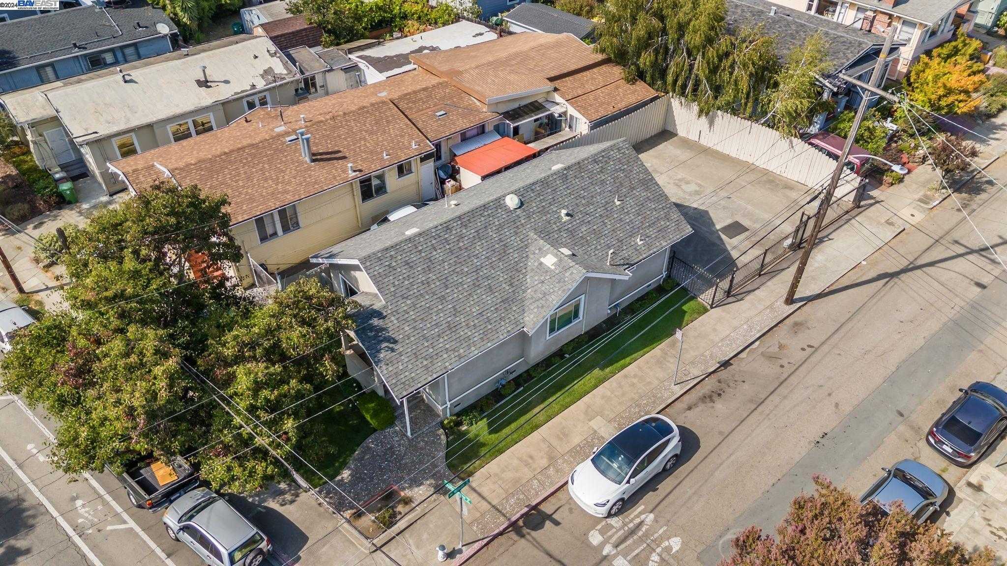 Neighborhood Neighborhood-33