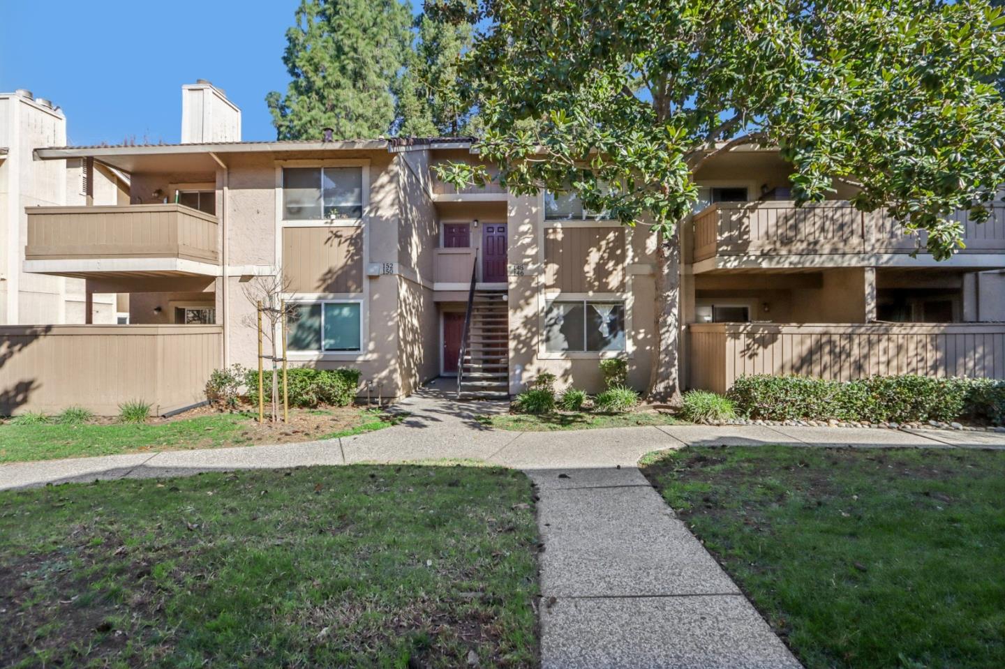 Neighborhood-10