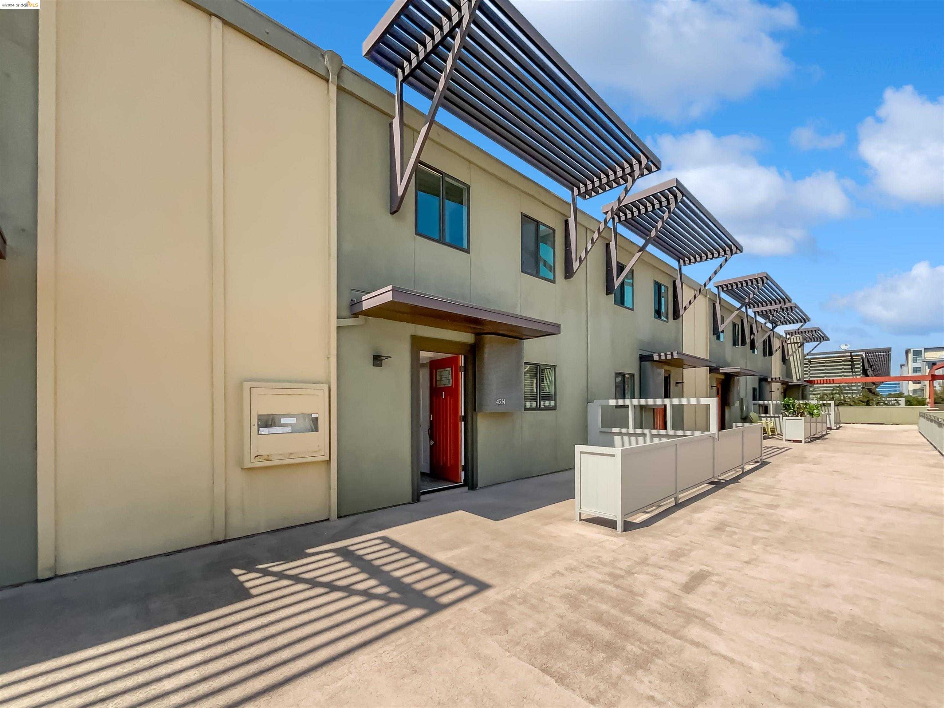 Neighborhood Neighborhood-19