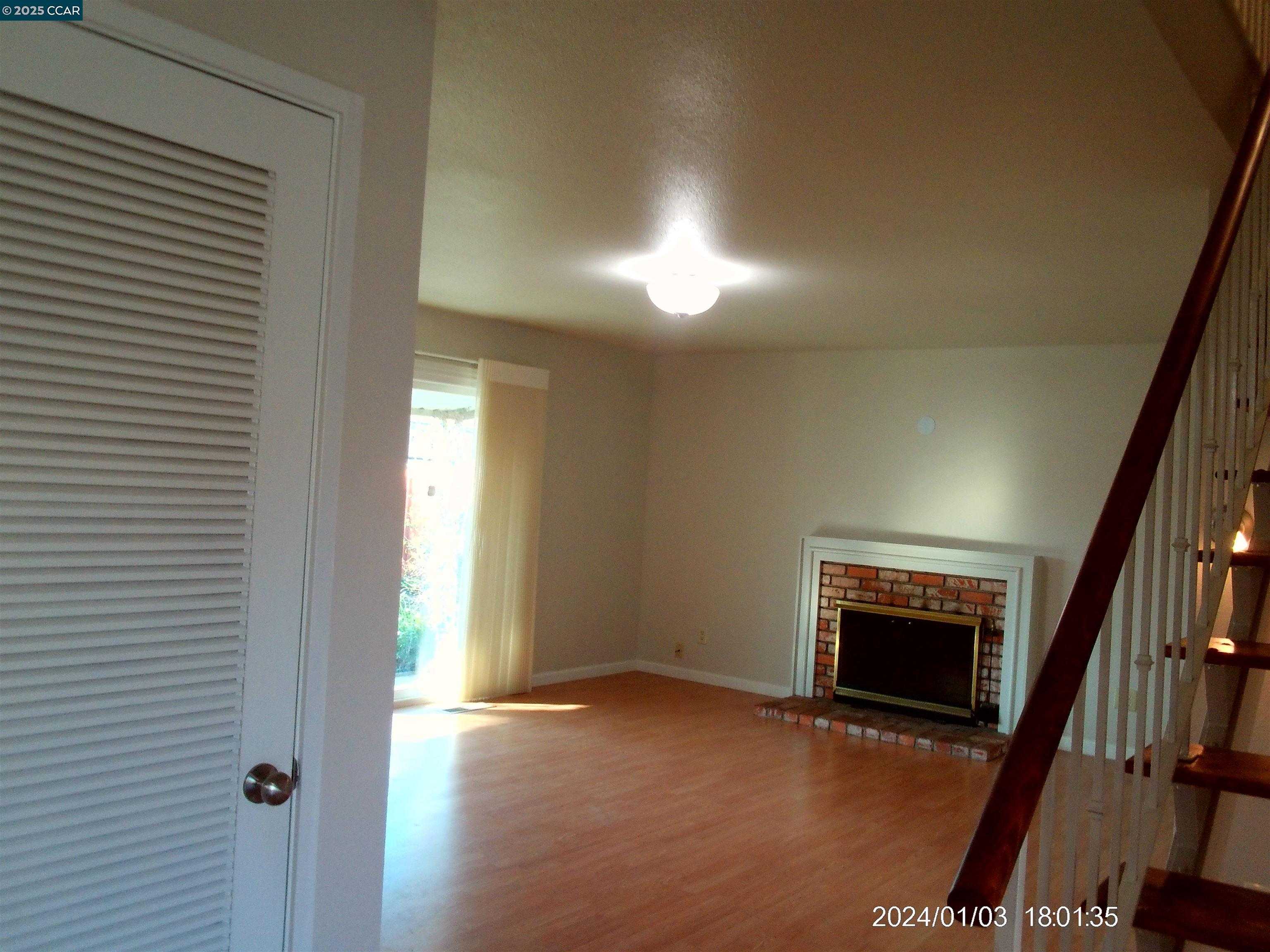 Neighborhood Neighborhood-4