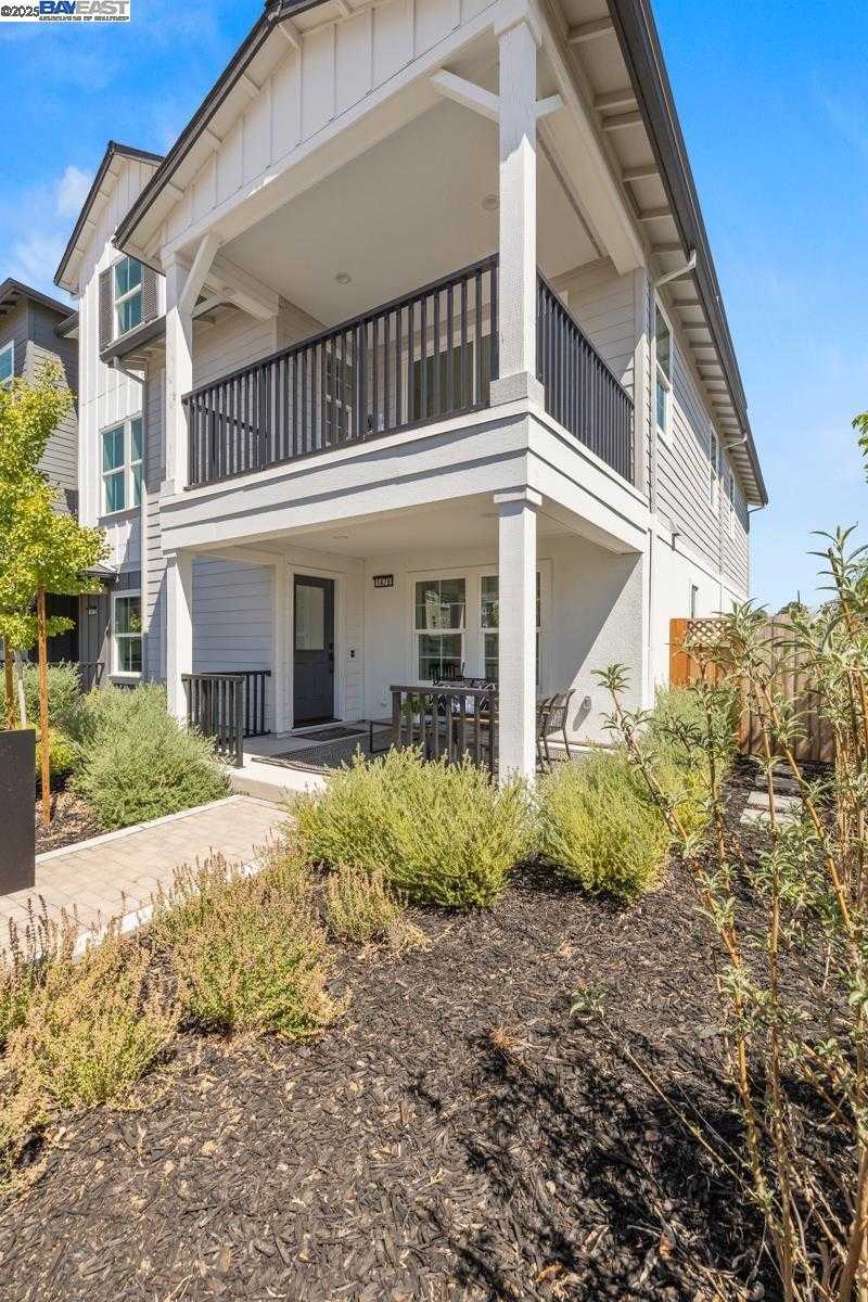 Neighborhood-27