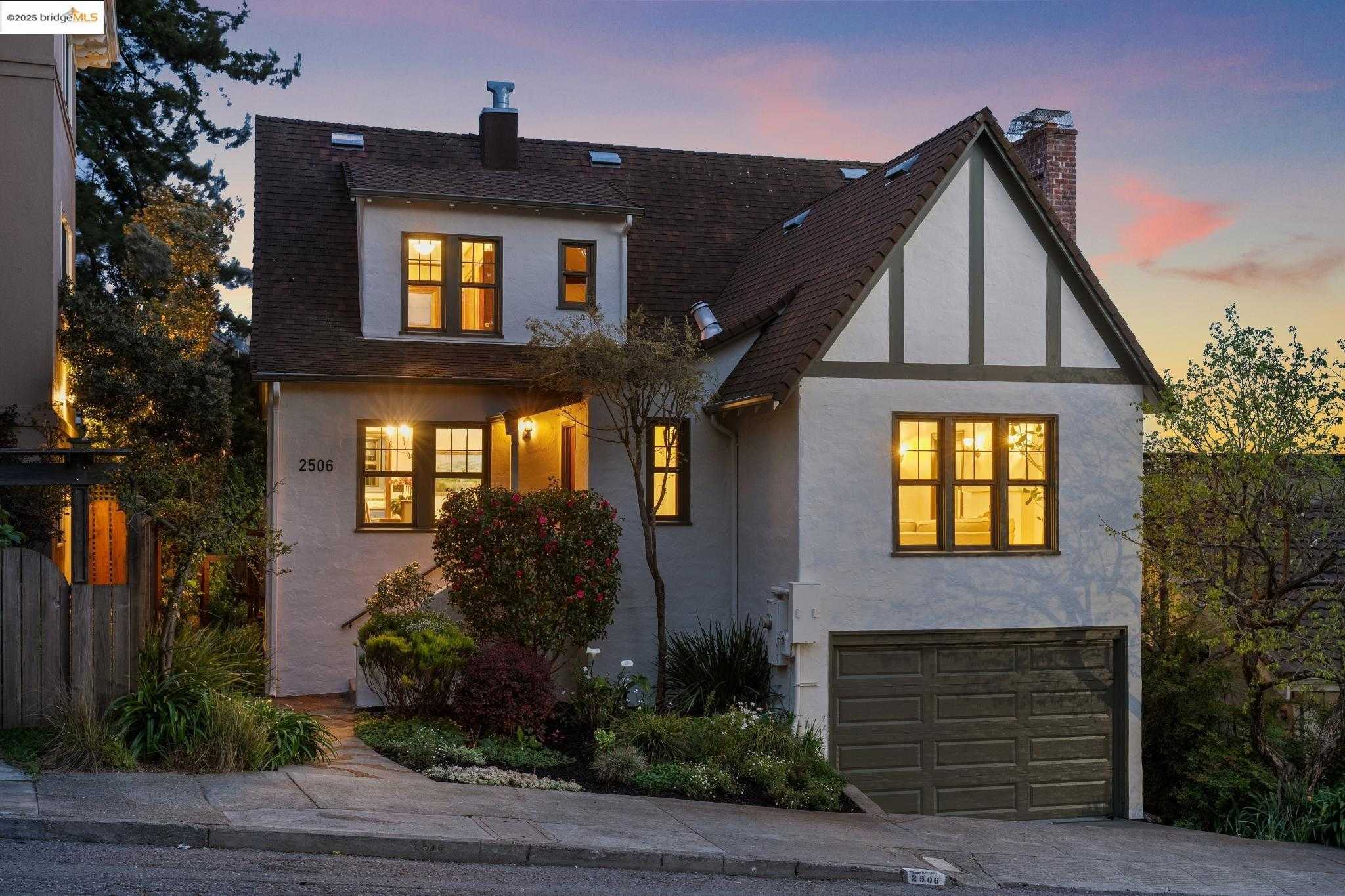 Neighborhood Neighborhood-34