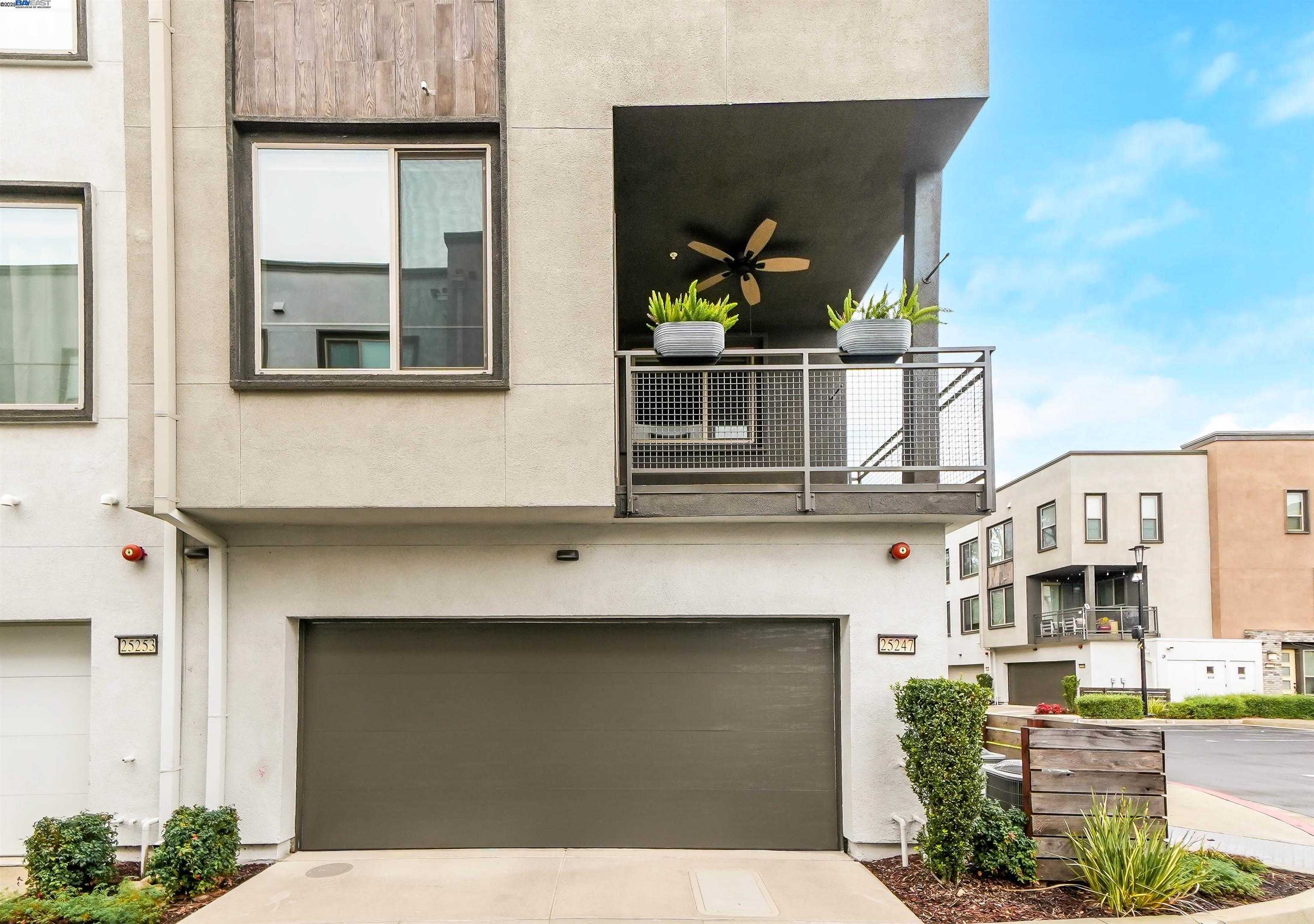 Neighborhood Neighborhood-48