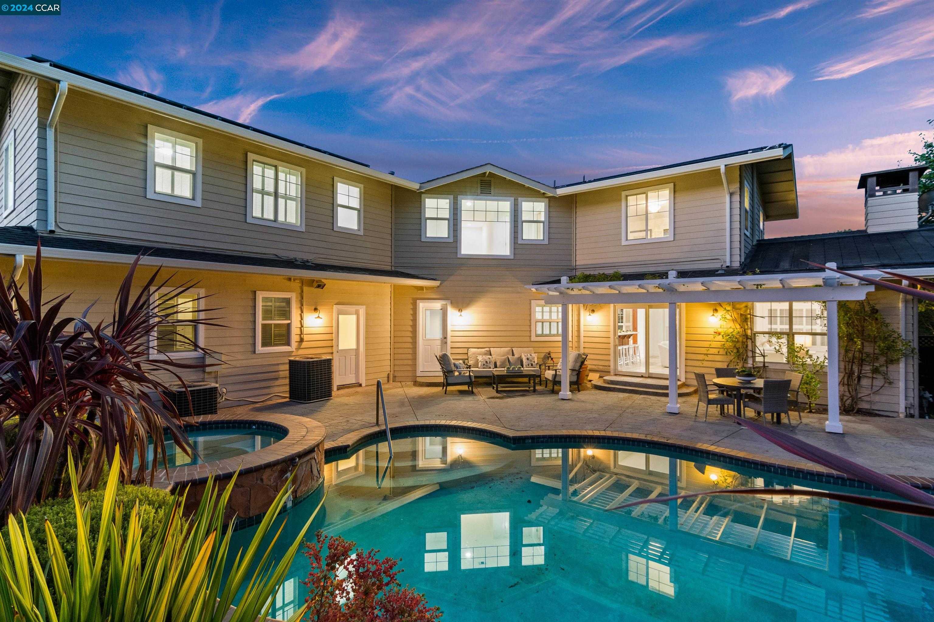 Neighborhood Neighborhood-1