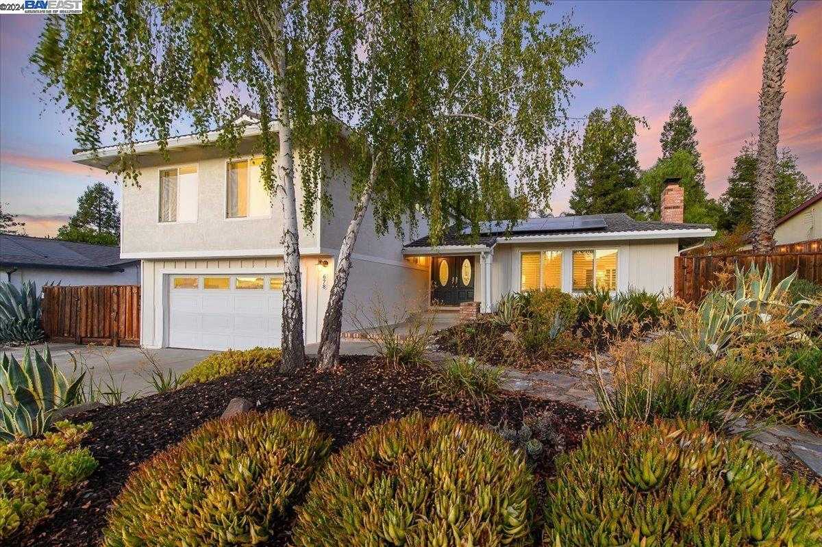 Neighborhood Neighborhood-16