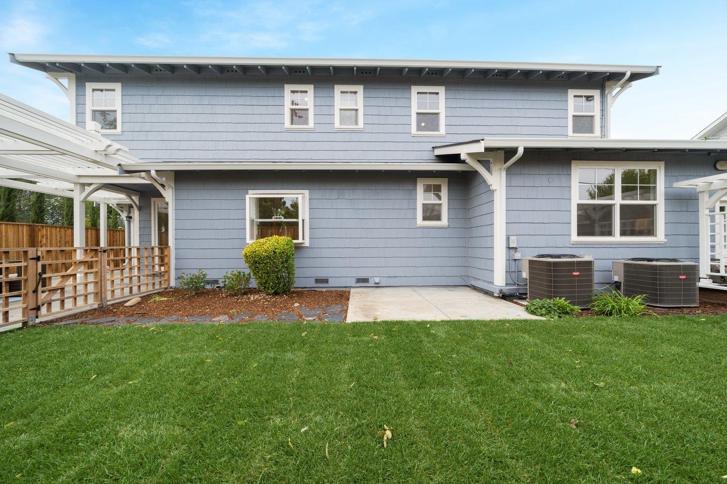 Neighborhood Neighborhood-44