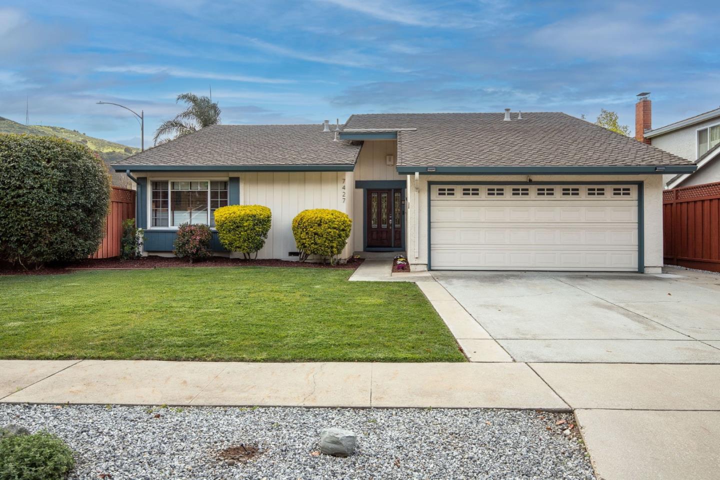 Neighborhood Neighborhood-9