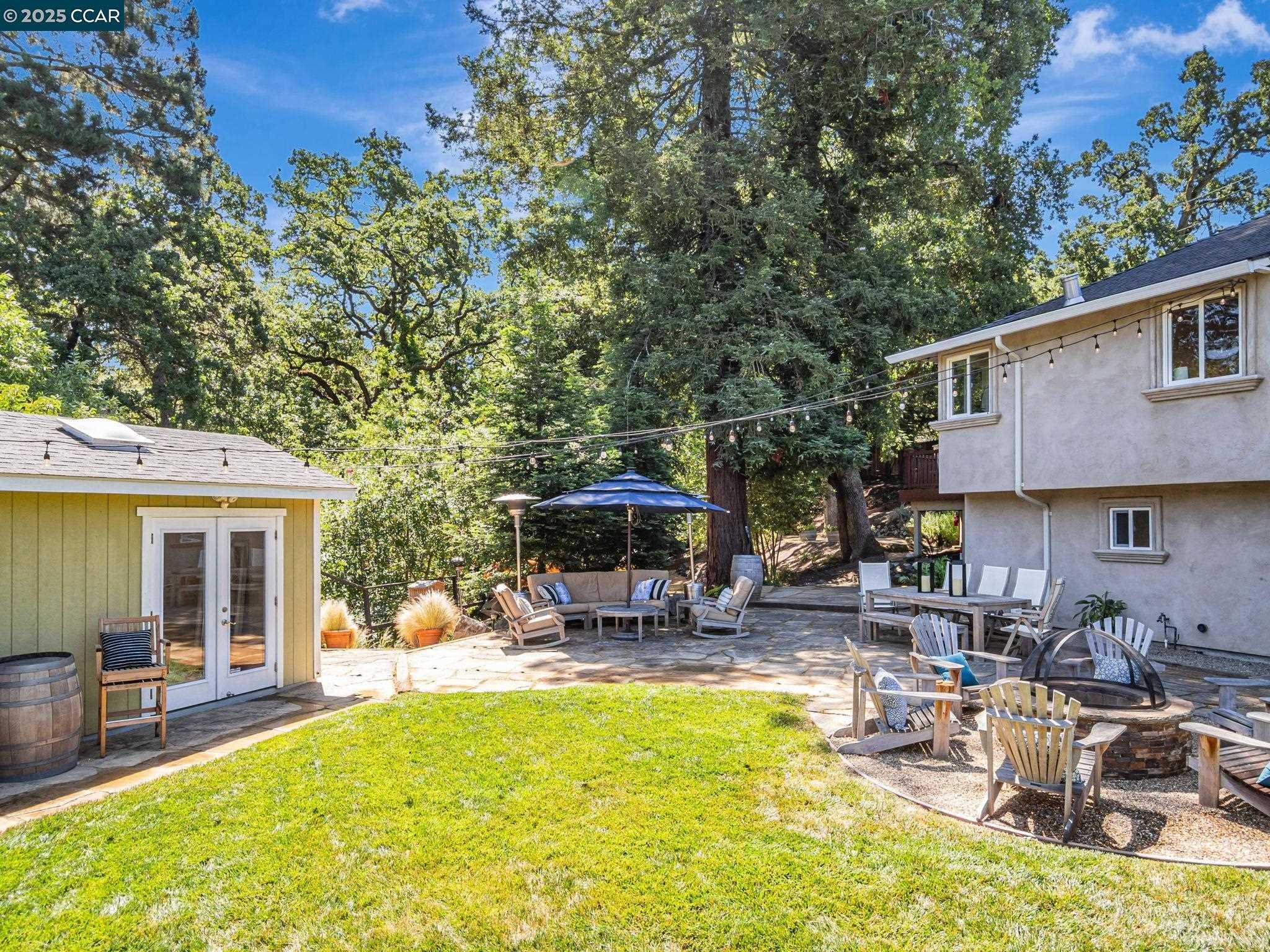 Neighborhood Neighborhood-4