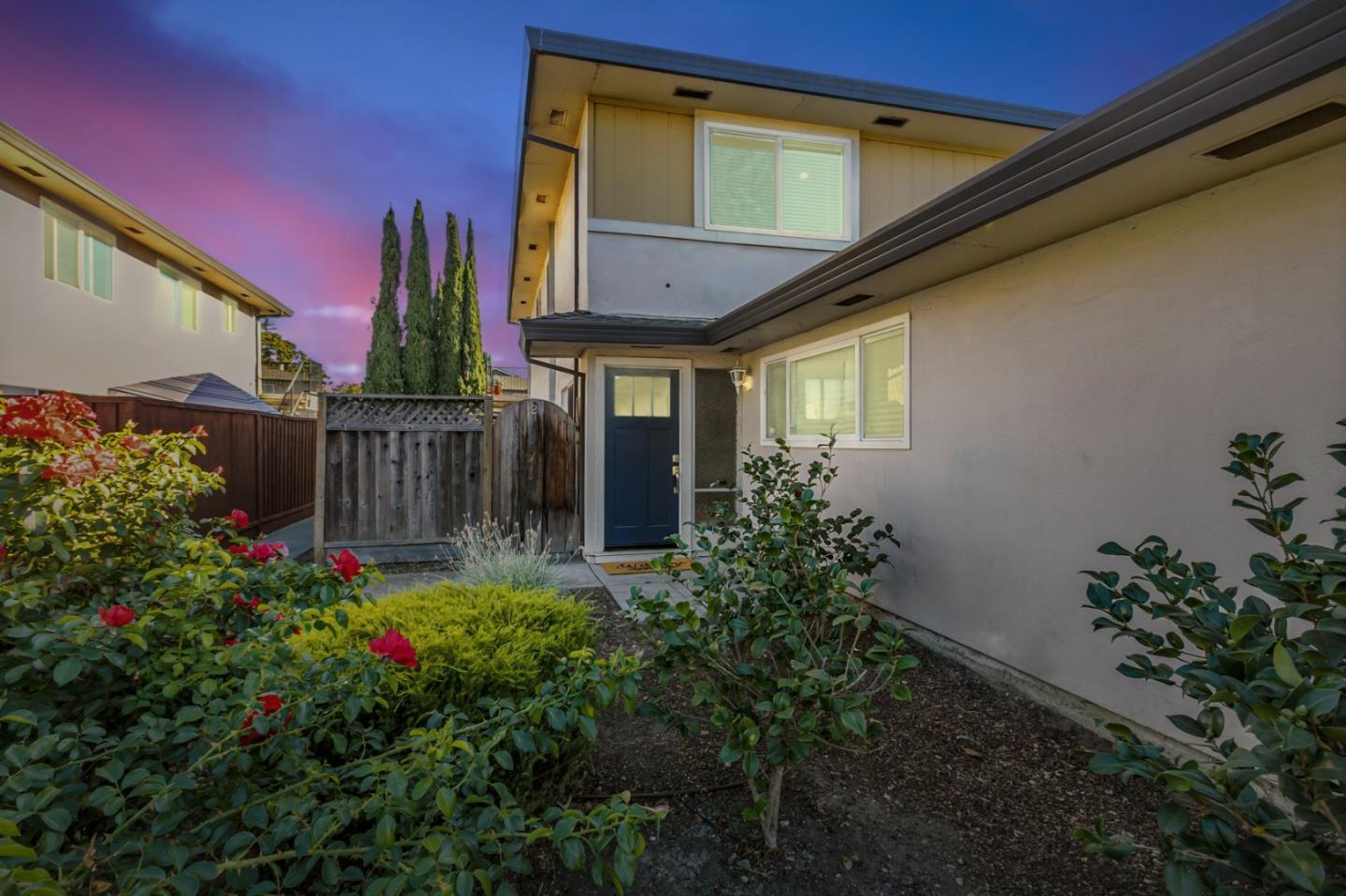 Neighborhood Neighborhood-32