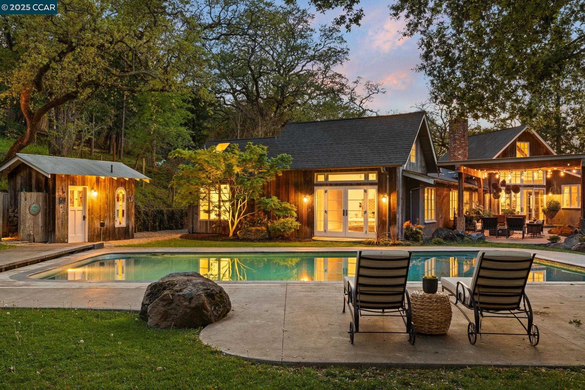 Neighborhood Neighborhood-22