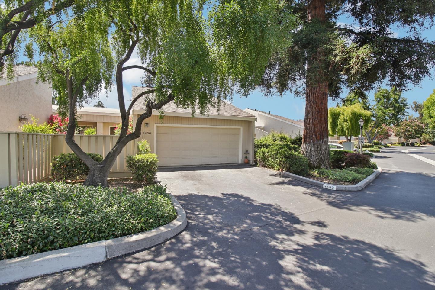 Neighborhood Neighborhood-18