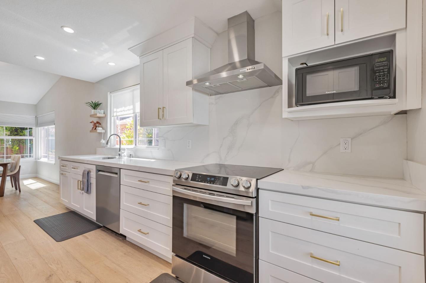 Neighborhood Neighborhood-8