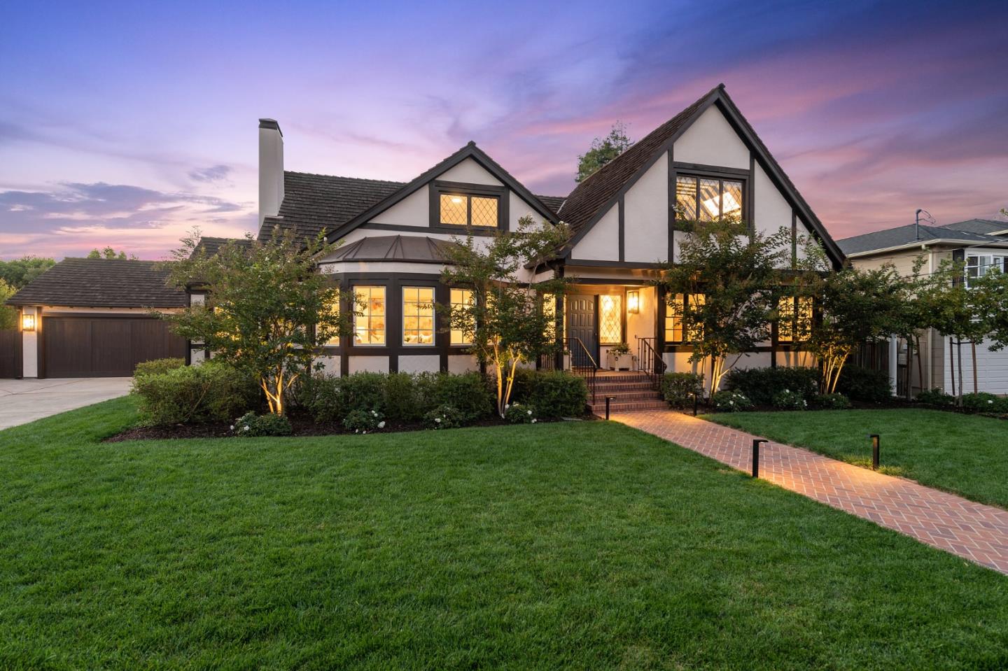 Neighborhood Neighborhood-62