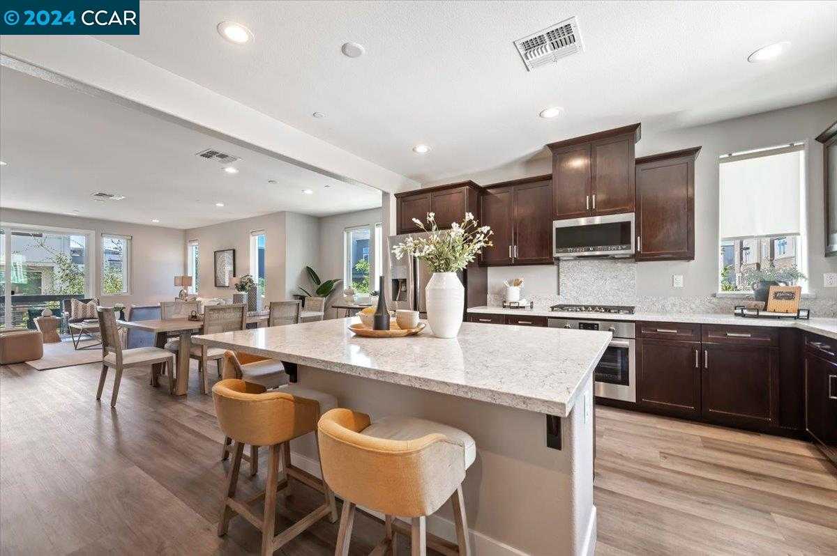 Neighborhood Neighborhood-15